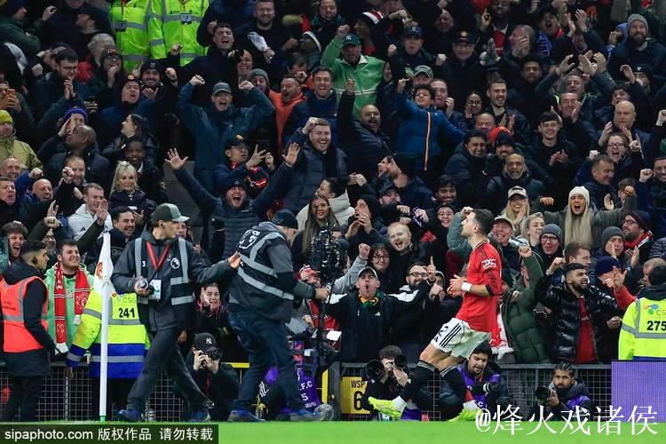 卡拉格:罗杰斯若持续出色表现,有望成为英格兰10号位主力 卡拉格:罗杰斯若持续出色表现,有望成为英格兰10号位主力